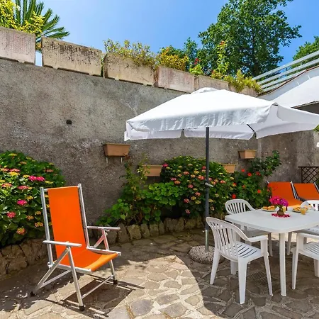 Le Castagne Ischia *